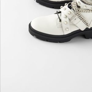 ZARA WHITE FLAT LEATHER MOTO ANKLE BOOTS SZ 39